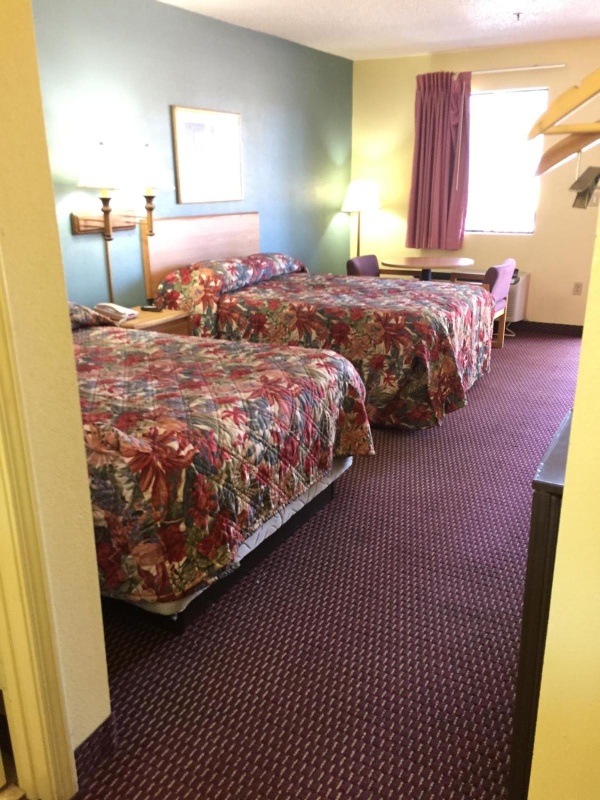 Relax Inn image 20