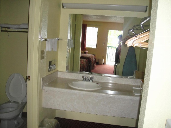 Relax Inn image 32